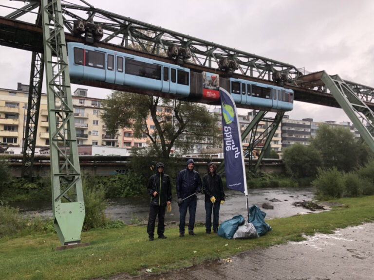 RhineCleanUp in Wuppertal